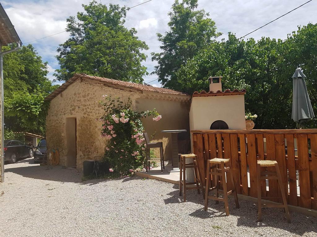 La Magnanerie Βίλα Niozelles Εξωτερικό φωτογραφία
